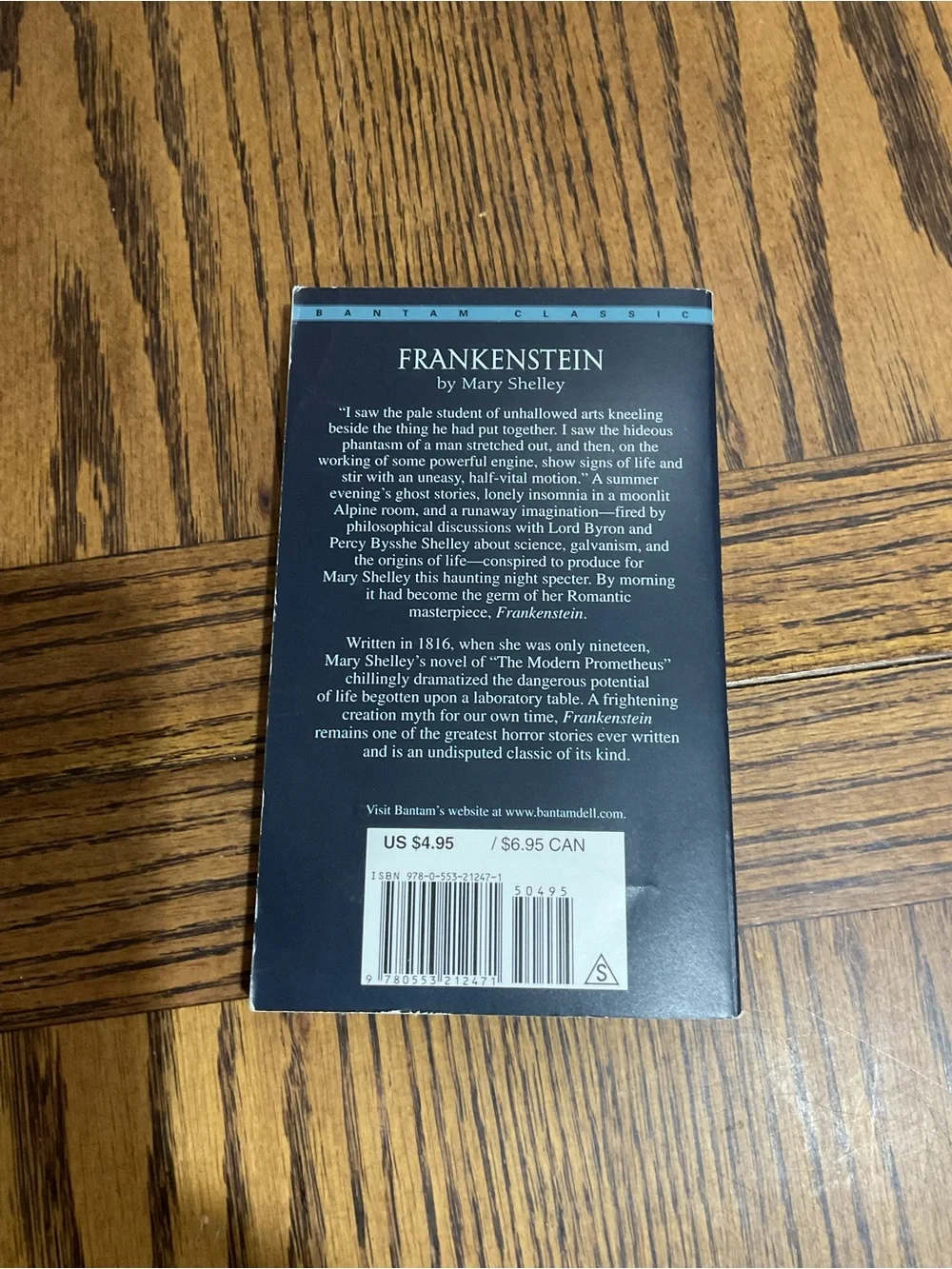 Frankenstein Classic by Mary Shelley - Paperback Book 📖